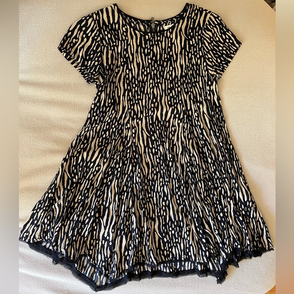 Urban Outfitters Silence + Noise Witchy Tee Dress, size XS - Picture 2 of 6